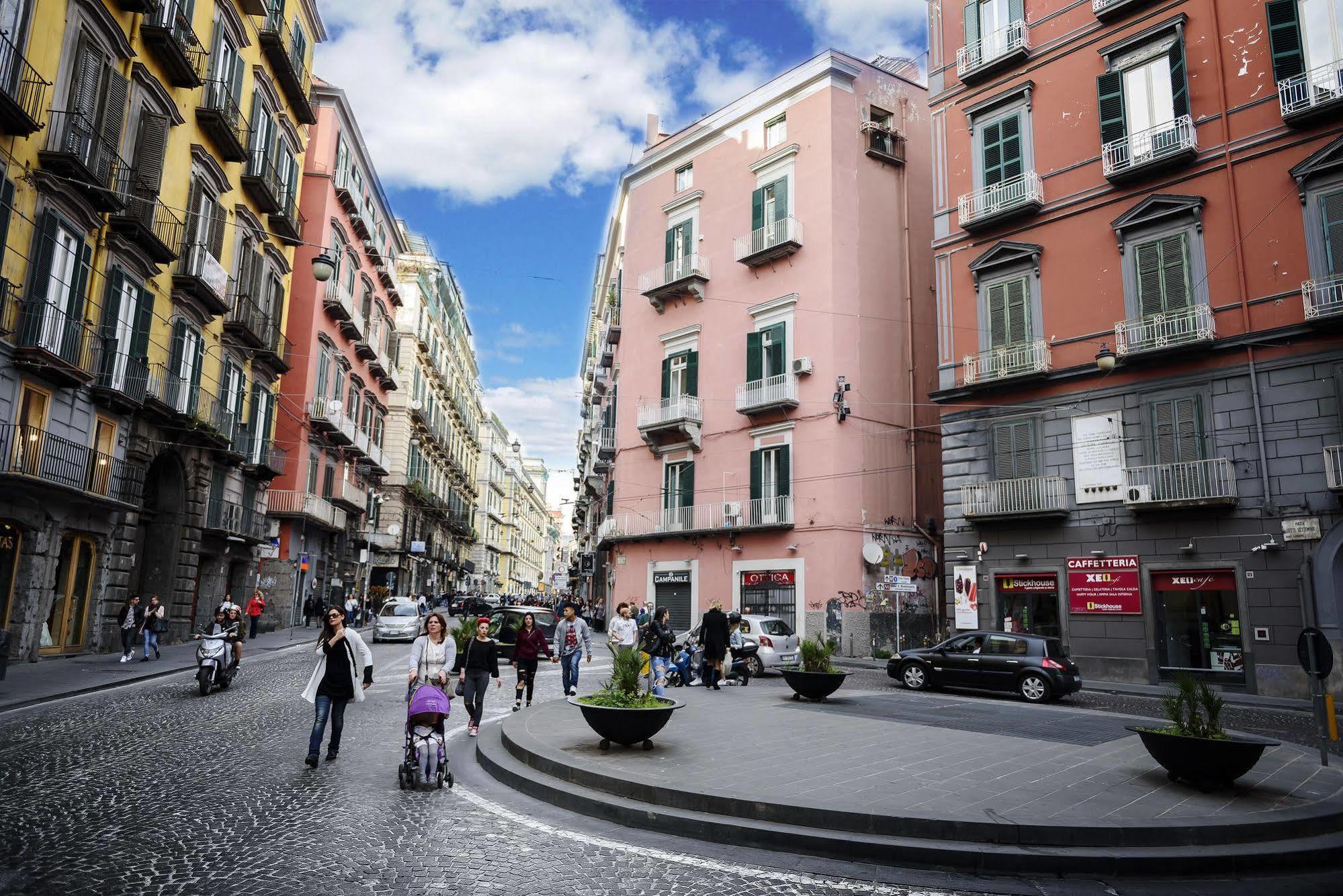 Le 4 Stagioni Napoli Centro Hotel Eksteriør billede